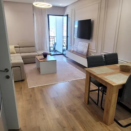 Comfort Апартаменты Тирана